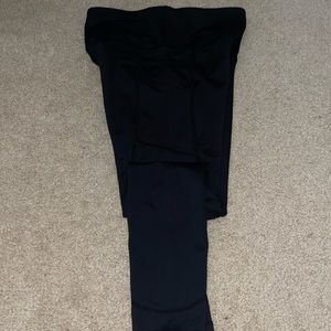 Zyia 7/8 Legging - Black light n tight with pockets